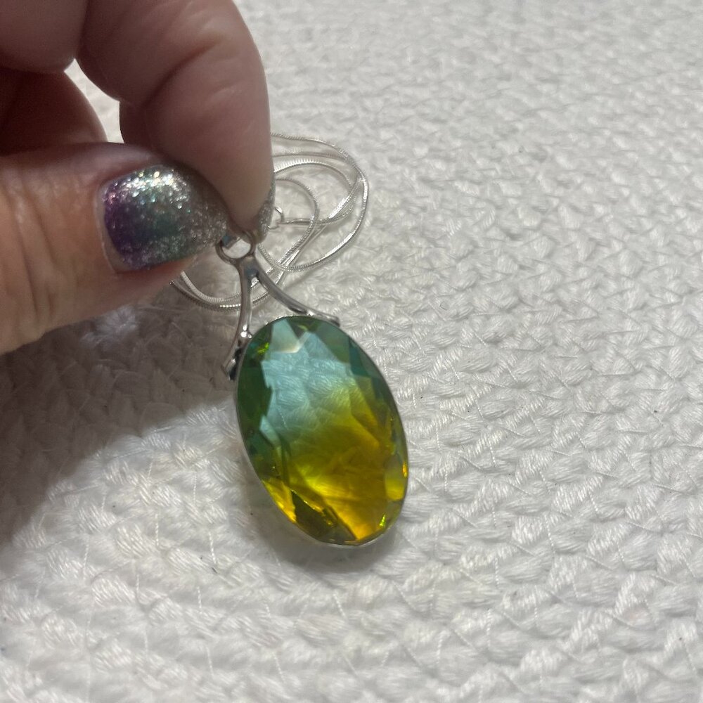 Beautiful GREEN & YELLOW BI-COLOR TOURMALINE Handmade Sterling 925 Necklace 224D